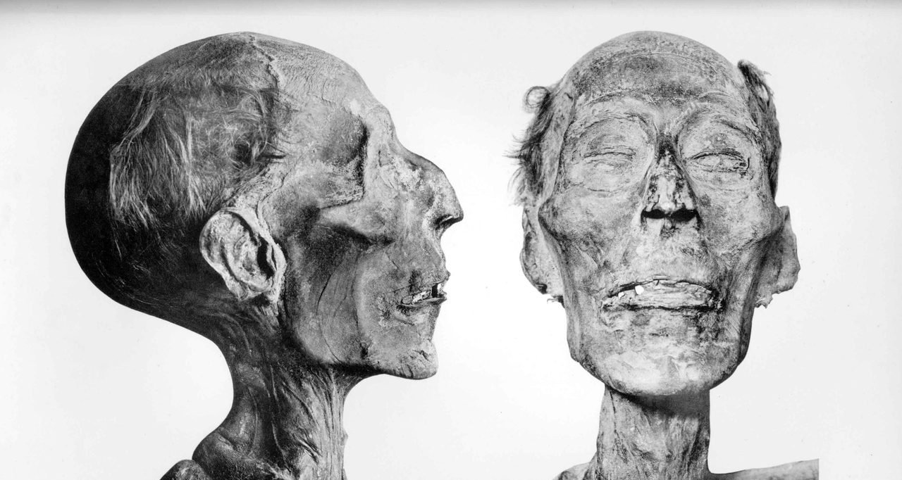 Historical photograph of the mummy of Pharaoh Ramesses II, Cairo Museum